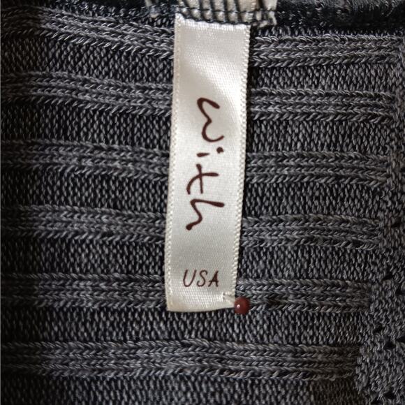 WITH Fine Knit Top Size Small Gray Sleeveless - Picture 5 of 5